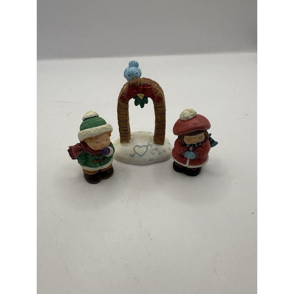 Hallmark 1996 Vintage Bashful Mistletoe Merry Miniatures 3-piece Set